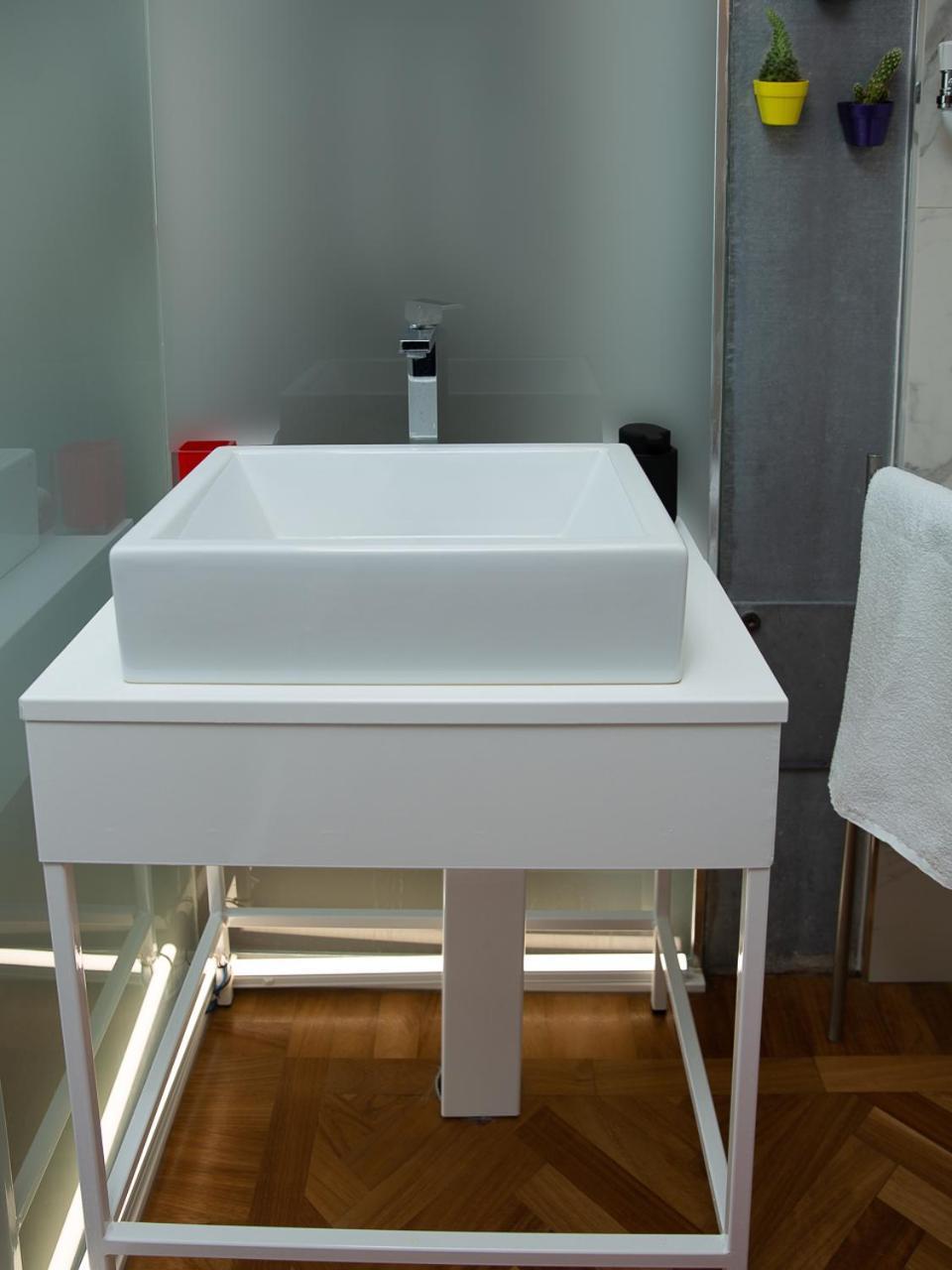 Room In Roma Isole Екстериор снимка