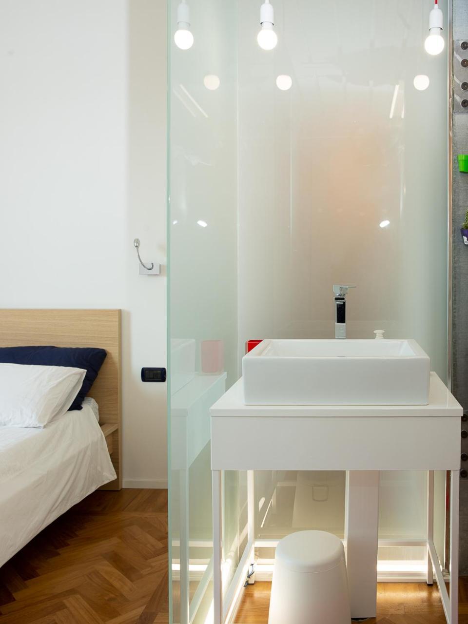 Room In Roma Isole Екстериор снимка